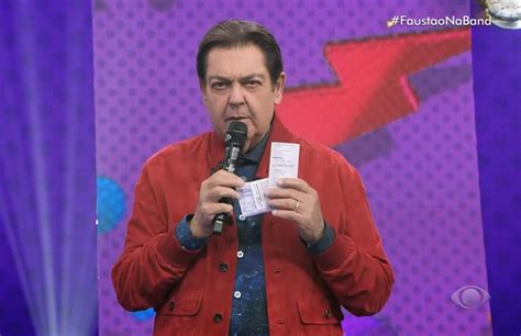 Faustão fala pela primeira vez após transplante cardíaco Me faz