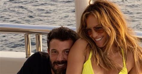 Jennifer Lopez And Ben Affleck Get His And Hers Valentines Day