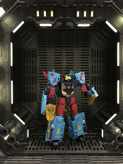 Transformers Legacy United Deluxe Cybertron Hot Shot Additional Images Transformers News Tfw