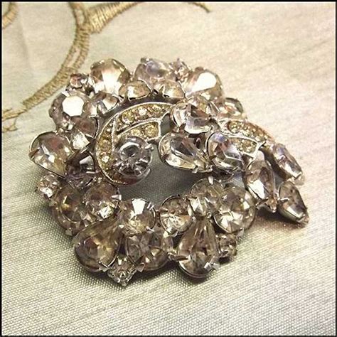 1950s Signed Weiss Diamondesque Crystal Vintage Brooch Gem