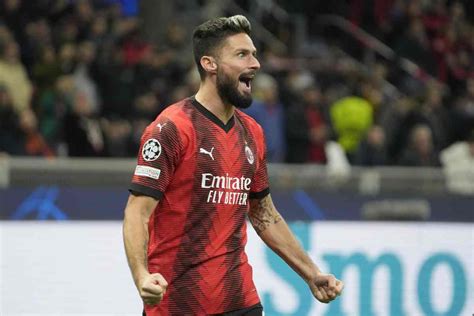 Atalanta Milan Le Formazioni Ufficiali Torna Giroud