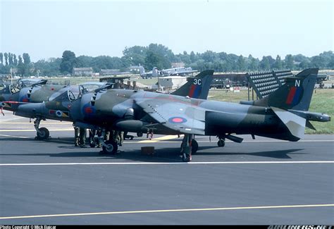 Hawker Siddeley Harrier Gr3 Uk Air Force Aviation Photo 0729053