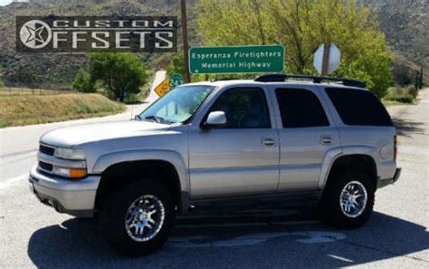 2004 Chevrolet Tahoe With 17x9 12 Moto Metal Mo951 And 285 70r17 Bfgoodrich All Terrain Ta Ko2