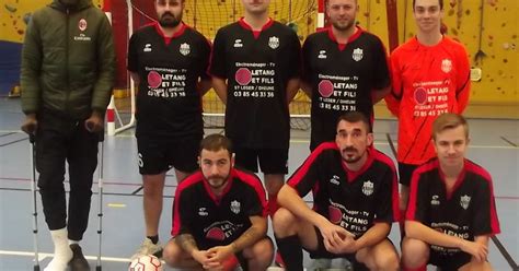 Le Creusot Durant La Tr Ve Le Futsal Succ De Au Championnat