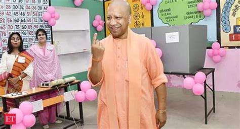 Up Municipal Polls Cm Yogi Adityanath Casts His Vote In Gorakhpur