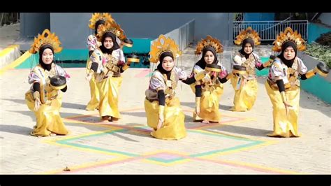 Tari Maraneng Songkok Recca Kelompok Seni Budaya Sman Bone Youtube