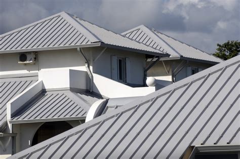 Steel Roofing Compare Roof Types And Get Free Estimates Modernize
