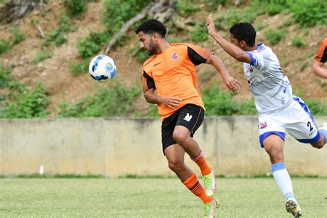 Hermanos Colmenarez vs Dep La Guaira en vivo seguí el partido minuto