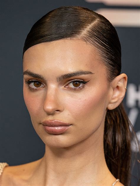 The Best Eyebrow Shapes For Each Decade According To A Pro Who What Wear