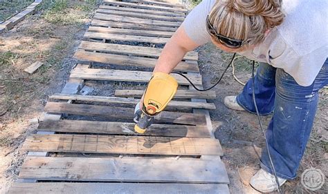 Diy Pallet Walkway Wagner Spraytech