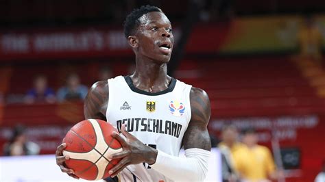 Basketball Wm In China Deutscher Nba Star Dennis Schr Der Kritisiert