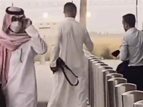 Watch Ronaldo Dons A Thobe In Saudi Arabia Fans Elated