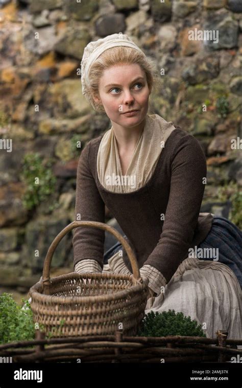 OUTLANDER Nell Hudson In Down The Rabbit Hole Season 4 Episode