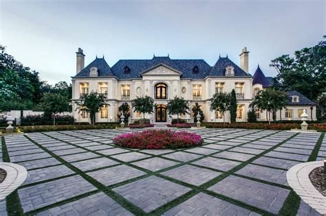 10 Massive Mansions Of The Rich And Texan Dream Ranches And Mansions