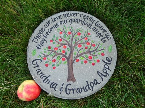 MEMORIAL Stepping Stone Personalized Garden Stone Apple | Etsy