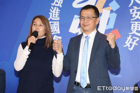 羅智強參選立委！高金素梅任榮譽主委 獻唱《命運的吉他》：選最強的 Ettoday政治新聞 Ettoday新聞雲