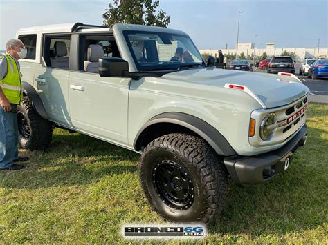 Cactus Gray Launch Bronco 4-Door at Another Employee Event | Bronco6G ...