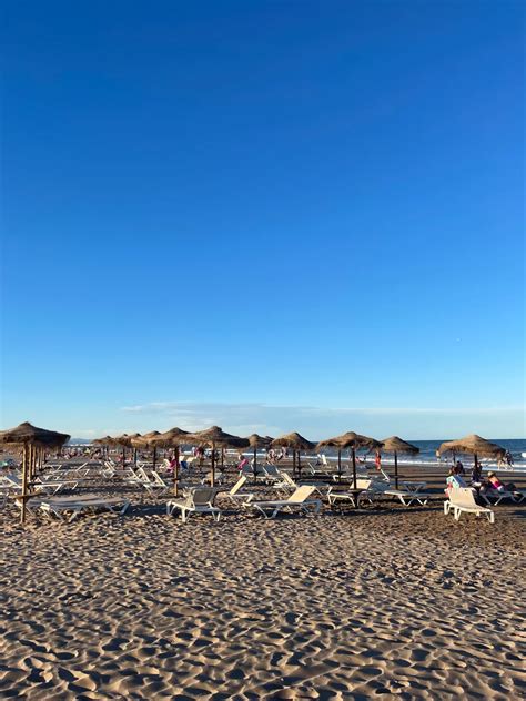 10 Best Beaches in Valencia + How to Get There - The Spain Travel Guru