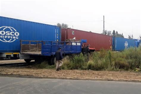 Un camión se quedó sin frenos y chocó contra un tren en Villa Mercedes