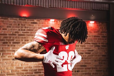 Badger247 On Twitter Four Star Tailback Dilin Jones Loved His