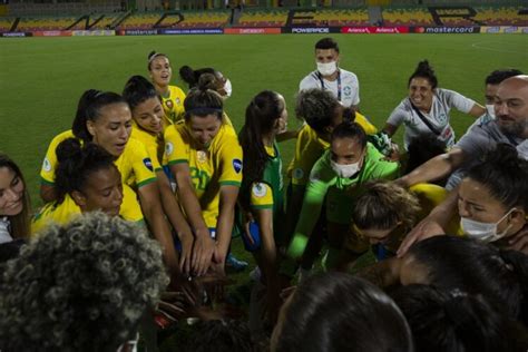 Sele O Feminina Enfrenta A Anfitri Col Mbia Pela Final Da Copa