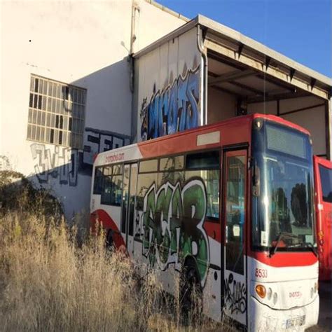 La Policía Nacional detiene a un grafitero de 18 años por causar daños