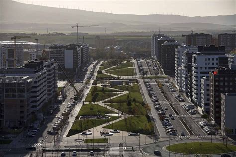 Los Baluartes Del Frente De Francia La Pamplona Palacial Y El