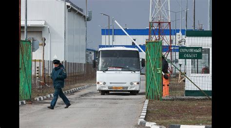Автобус со взрывчаткой из гексогена задержан на границе ДНР и ...