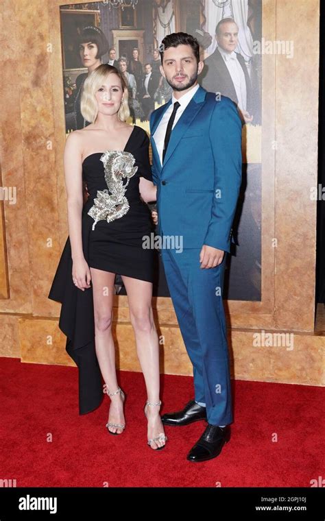 New York Ny Downton Abbey Premiere Pictured Laura