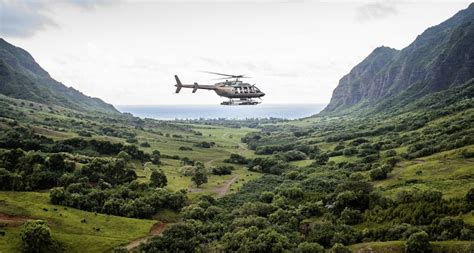 Oahu Doors Off Circle Island Helicopter Experience Getyourguide