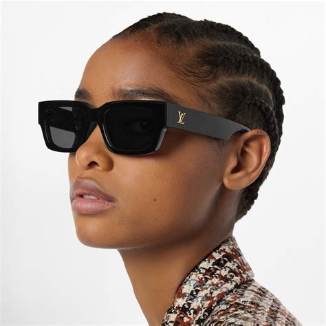 Lv Fame Rectangle Sunglasses Women Accessories Louis Vuitton ® Rectangle Sunglasses