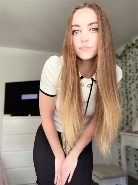 Discover More Like Collegesluts Not A Nude But I Hope You Like And Related Content Scrolller