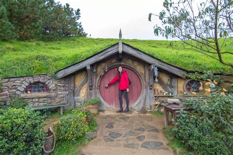 Hobbiton Movie Set Tour Lord Of The Rings Matamata Hobbit Entrance