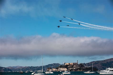 DVIDS Images Blue Angels Fly Over San Francisco Image 7 Of 9