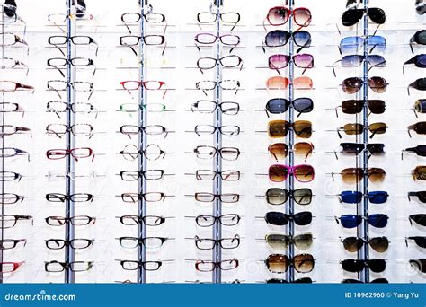 Tips To Select The Best Eyeglass Frames All About Vision Atelier Yuwaciaojp