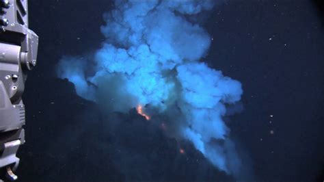 Underwater Volcano Eruption Facts