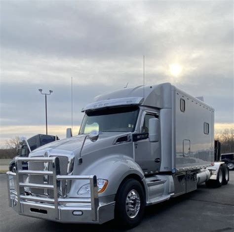 Kenworth T Day Cab With Inch Ari Legacy Ii Rb Sleeper