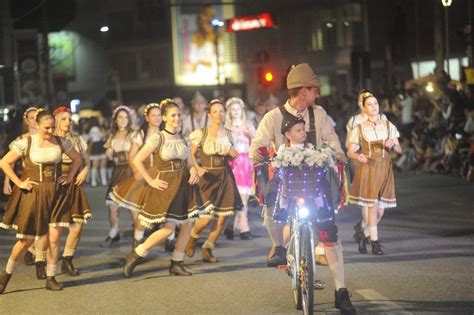 Festas de Outubro Conheça os 10 festejos mais tradicionais de Santa