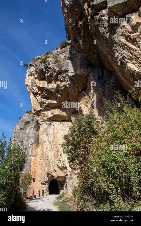 Foz o cañón de Lumbier en otoño formado por el Río Irati Garganta de