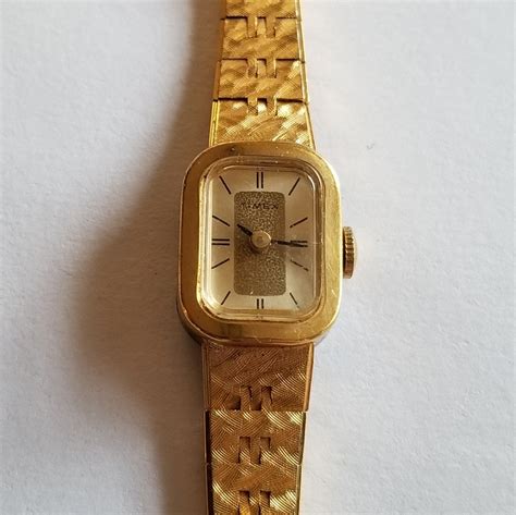 Vintage Timex Watch Ladies Working Works Gold Tone Me Gem