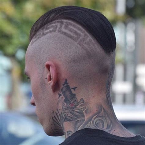 55 Fresh Shaved Sides Haircuts For Men To Inspire An Edgy Look 髪型