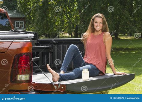 Truck Girl Telegraph