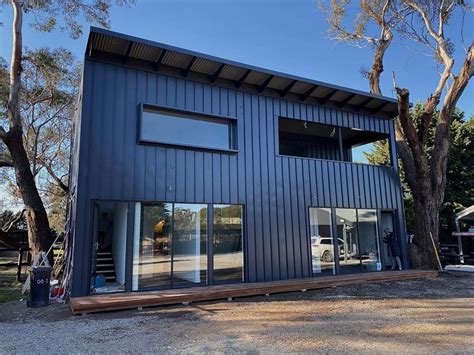 Shipping Container Turned Office Space Office Space Container House