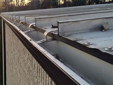 What Every Homeowner Needs to Know About Box Gutters