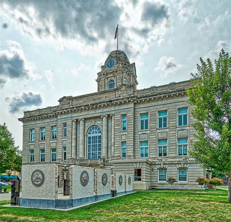 Jasper County Courthouse | Advanced Architectural Products, Inc.