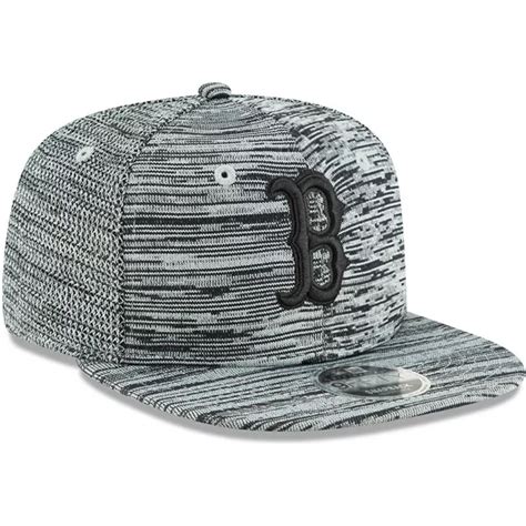 Casquette Plate Grise Snapback Avec Logo Noir 9FIFTY Engineered Fit