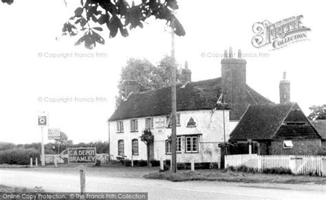 Sherfield on Loddon photos, maps, books, memories