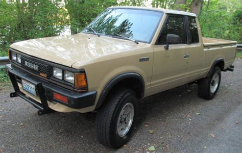 Rare Clean 1984 Nissan Datsun 4x4 Extended King Cab Pickup 4wd