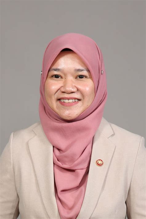 Biodata Lengkap YB Fadhlina Sidek Menteri Pendidikan Wanita Pertama ...