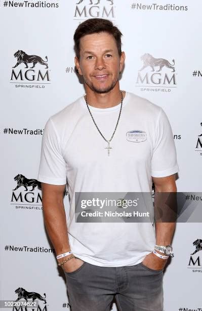 Mark Wahlberg Announces New Wahlburgers Location Coming To Mgm